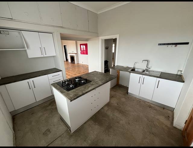 176M² OFFICE TO LET IN PAARDEN EILAND